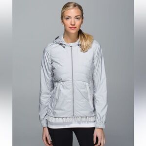 Lululemon Spring Fling Puffer Jacket in Silver Spoon 6